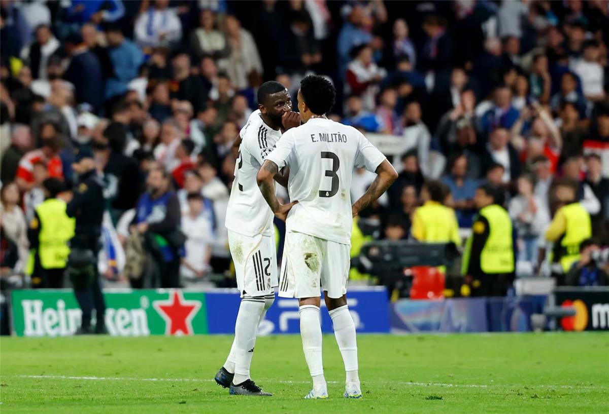 ماركا: ميليتاو يمنح ريال مدريد صلابة دفاعية قبل إياب بايرن