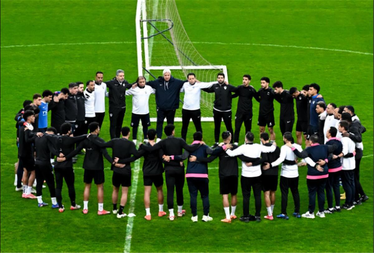 أيمن يونس يختار حسام عبد المجيد نجمًا لموقعة الزمالك وبلوزداد