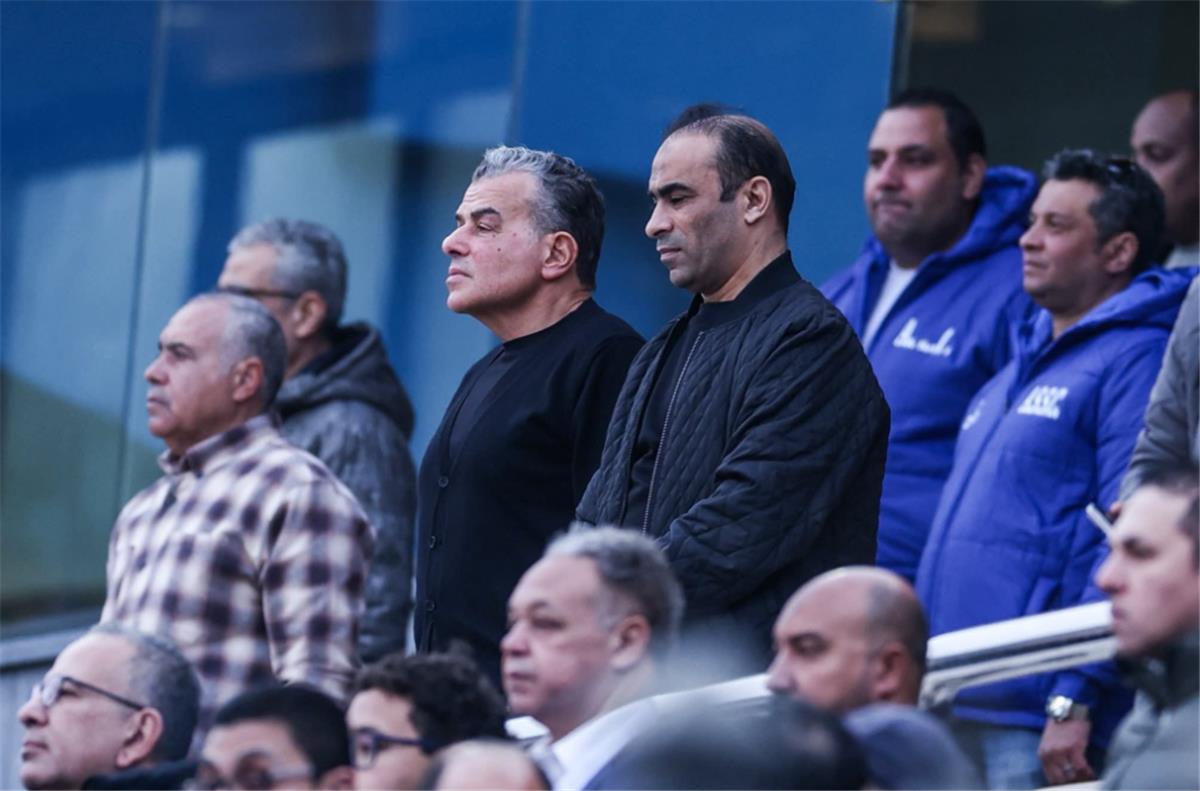 وفد الأهلي يصل اتحاد الكرة لحضور جلسة الاستماع إلى الفار