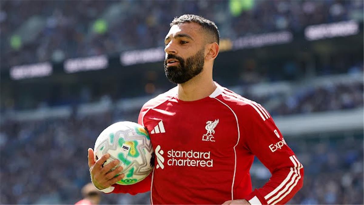 مدافع إيفرتون: هدف محمد صلاح منح ليفربول نقطة التحول