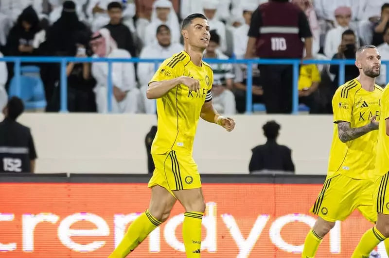 رونالدو يسجل أمام الوصل ويقترب أكثر من هدفه الألف