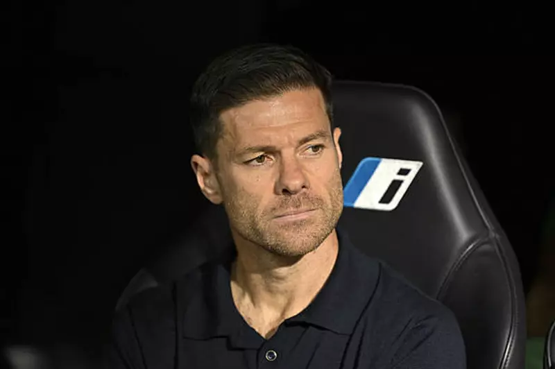 فيجو يدافع عن تشابي ألونسو: لم ينل الوقت الكافي