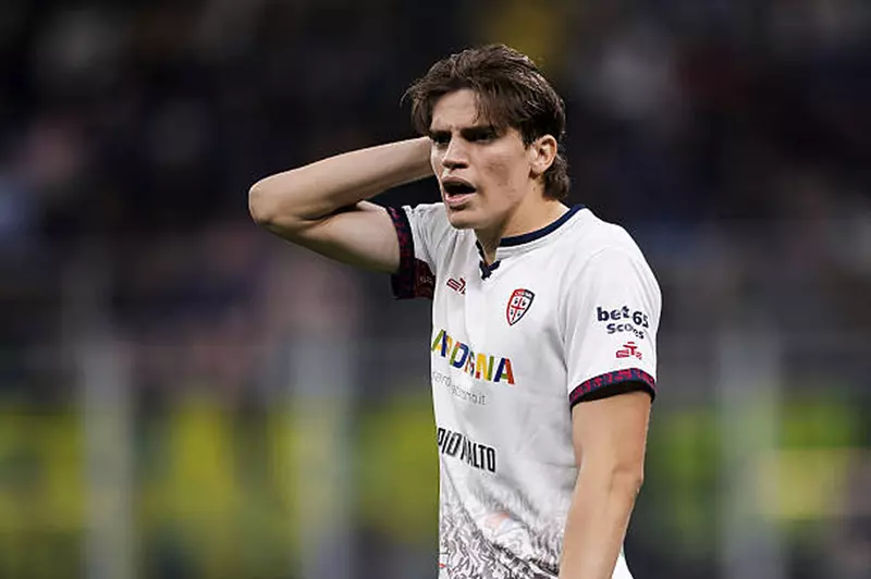 تقارير: برشلونة يدخل سباق التعاقد مع أليساندرو باستوني