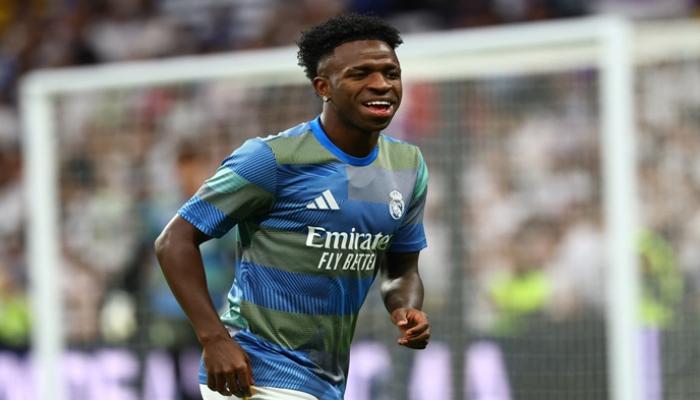 ريال مدريد يحسم موقفه من فينيسيوس ويُبقي التجديد أولوية