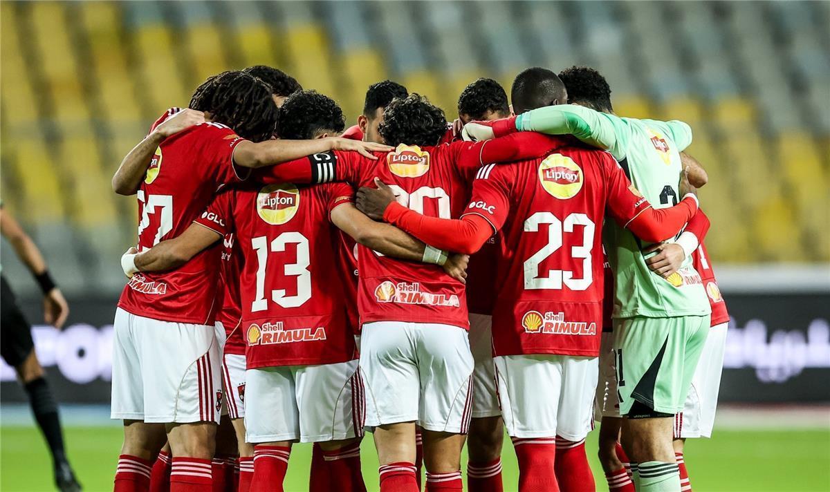 تقارير: الأهلي يتحرك لتجديد عقدي الشحات وكوكا