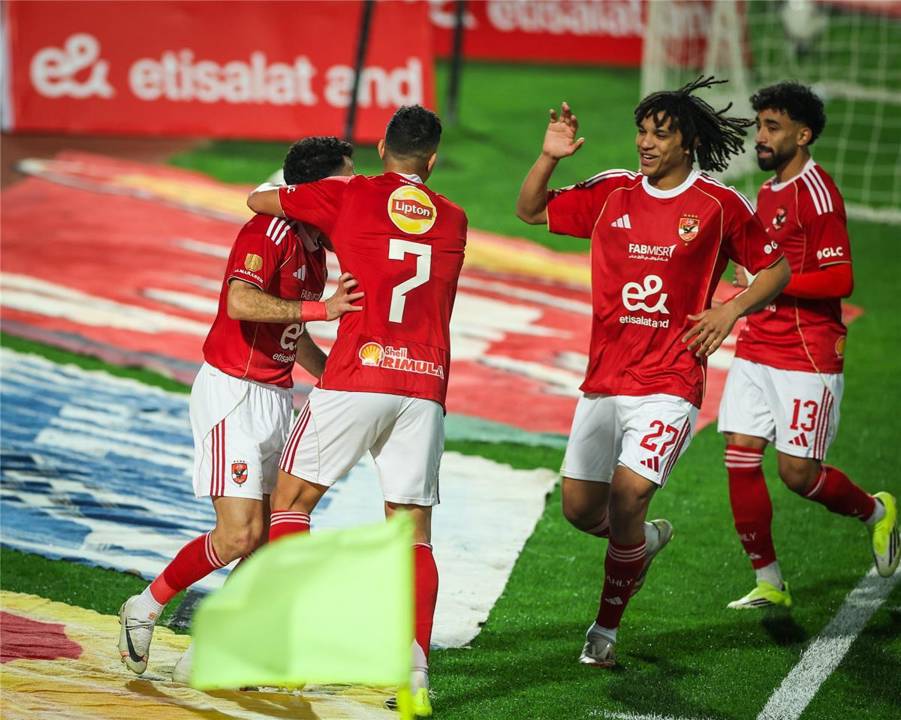 الأهلي يواجه الإسماعيلي في برج العرب لاستعادة الانتصارات بالدوري المصري