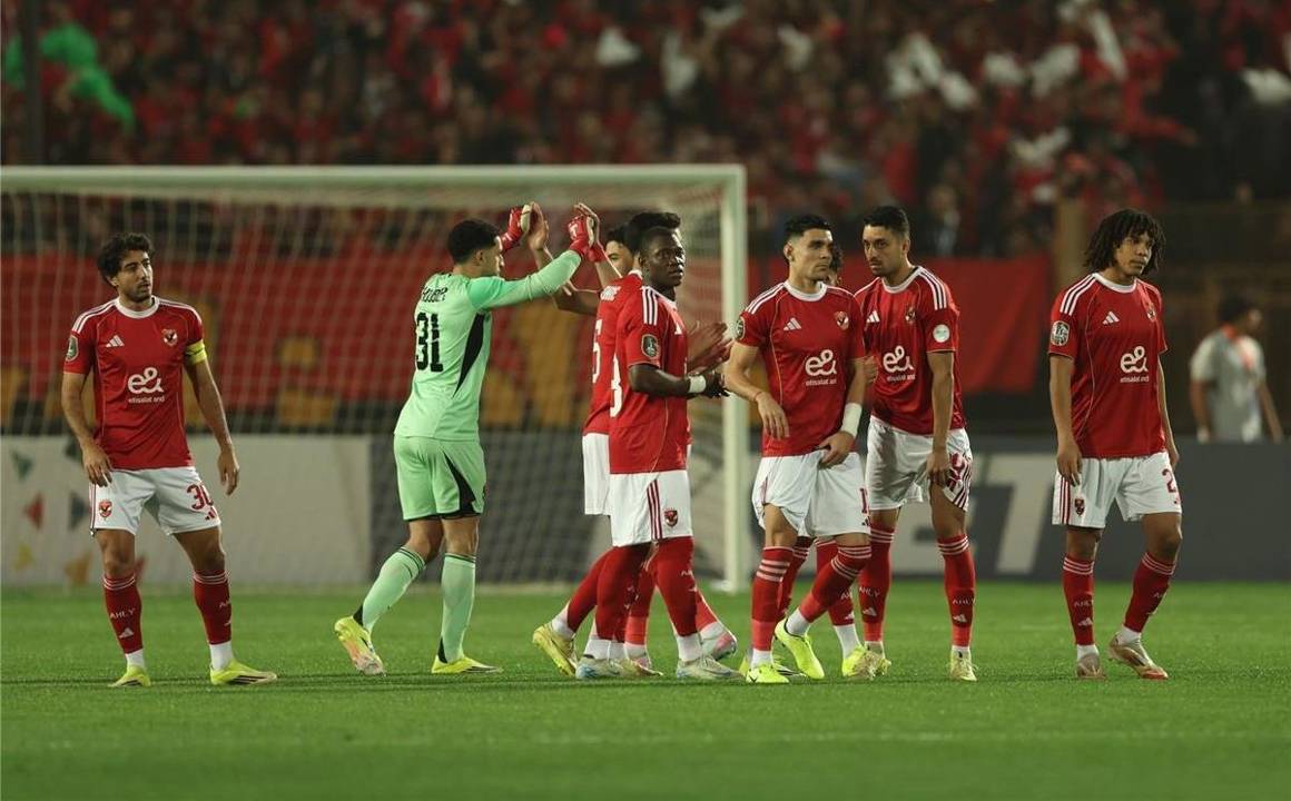 التشكيل المتوقع للأهلي أمام الجونة.. الشناوي أساسي وثنائي الوسط حاضر