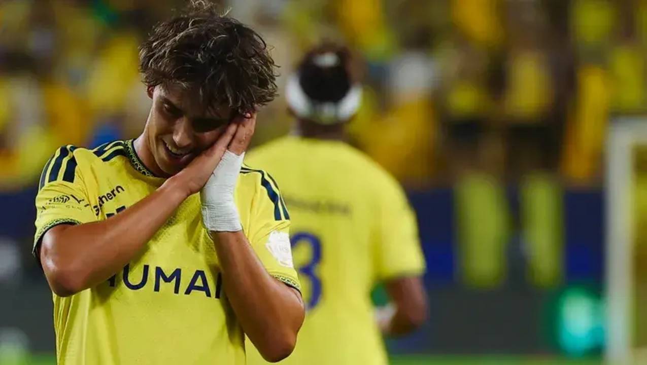 النصر يبدأ دفاعه عن لقب الدوري بثلاثية في شباك الفتح