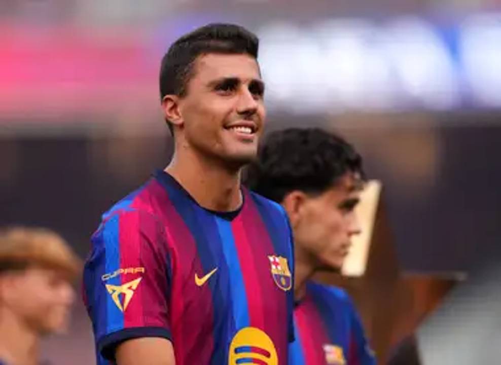 برشلونة يبدأ موسمه في الليجا أمام إلتشي خارج ملعبه