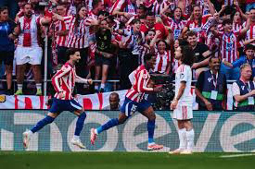 أتلتيكو يحسم ديربي مدريد أمام ريال بعشرة لاعبين